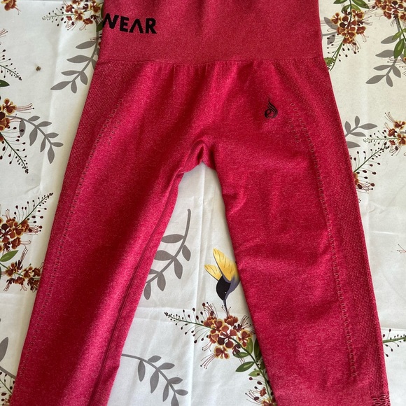 RYDERWAER - SEAMLESS STAPLES LEGGINGS Small size - Picture 1 of 2